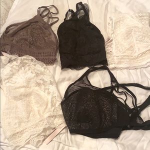 **NEW without tags** Lot of VS bralettes